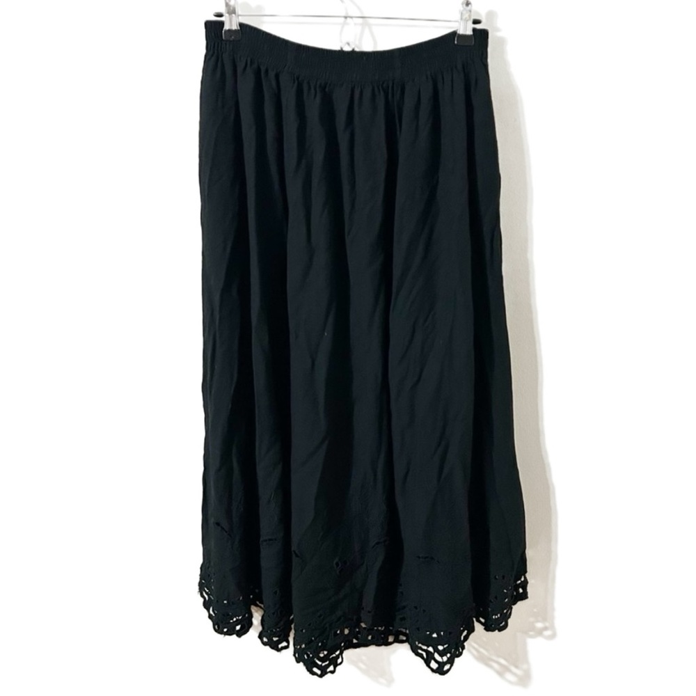Vintage Jane Ashley Black Eyelet Lace Hemmed Skirt Elastic Waistband Midi Length